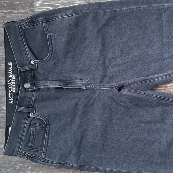 American Eagle black mom jeans short version - Picture 2 of 7